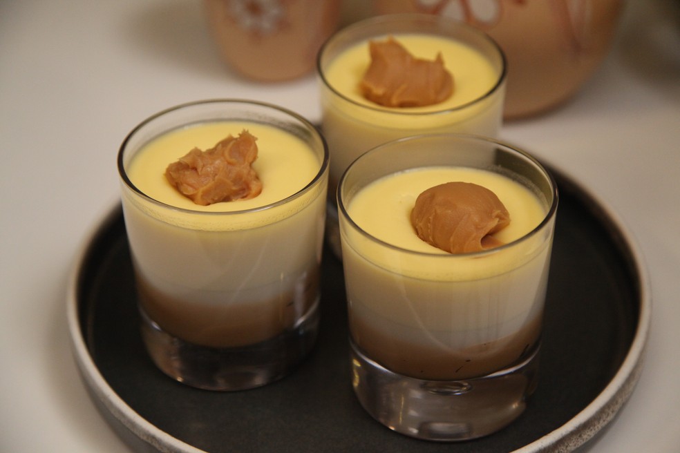 Panna cotta com doce de leite