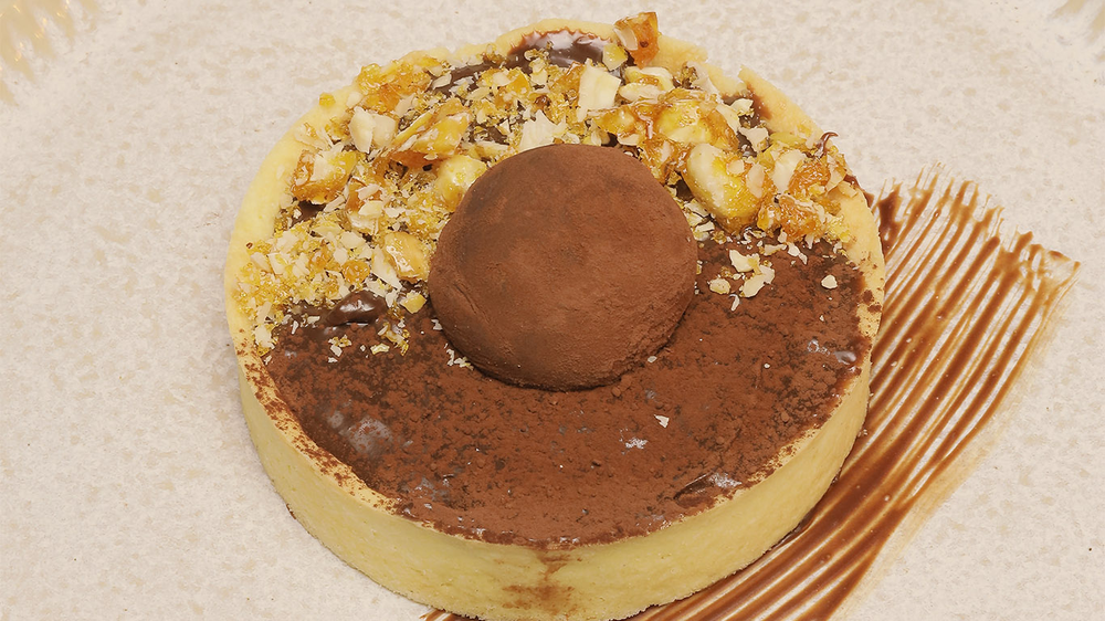 Tartelete de brigadeiro de cacau e pralinê de avelã