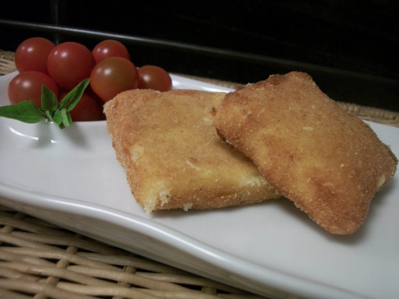 Mussarela à milanesa | Receitas