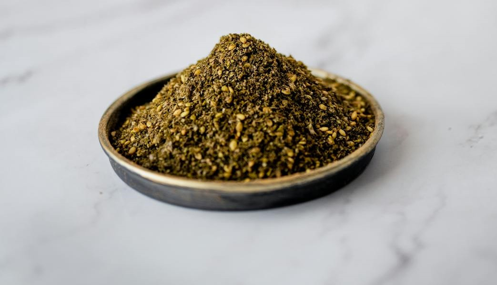 O que é zaatar e como utilizar o ingrediente