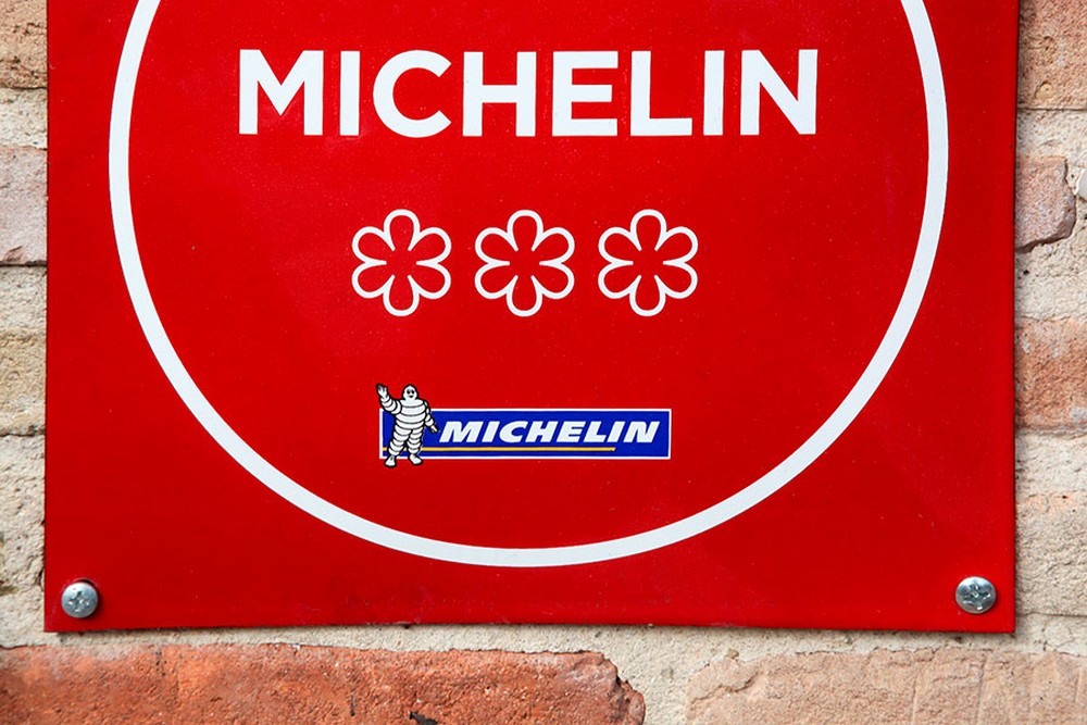 Qual a diferença entre uma, duas e três estrelas Michelin? Entenda