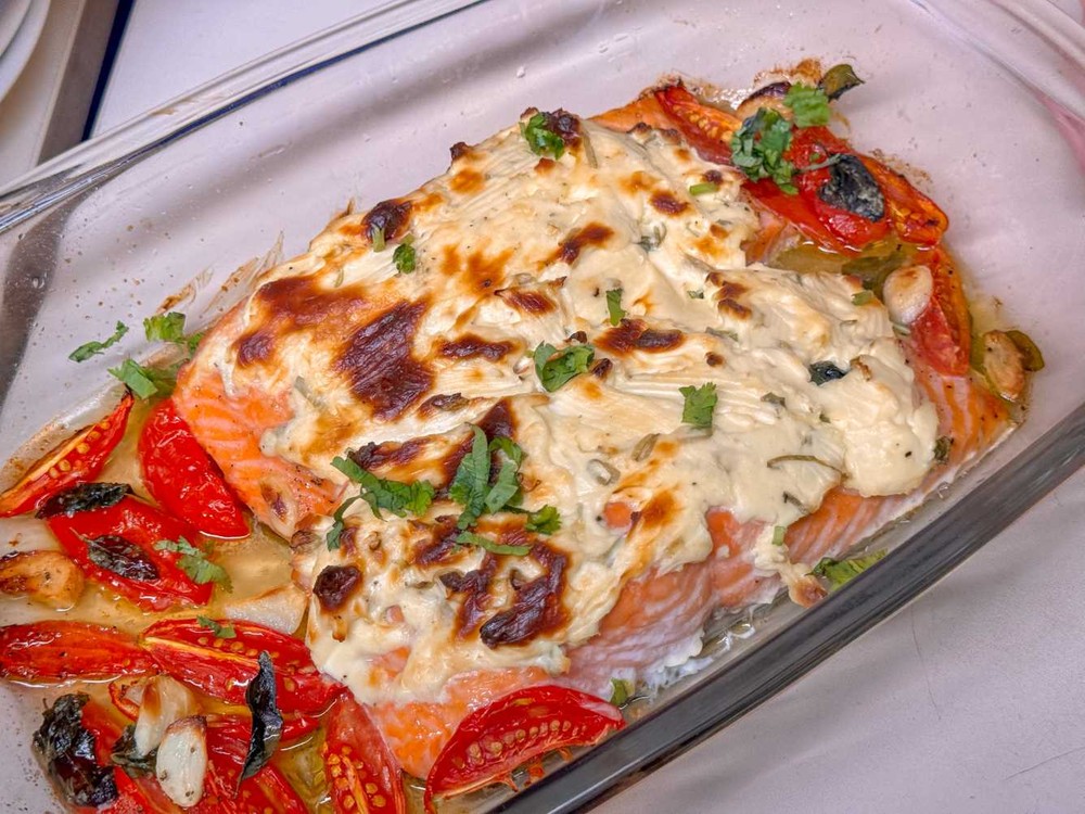Salmão com crosta de cream cheese