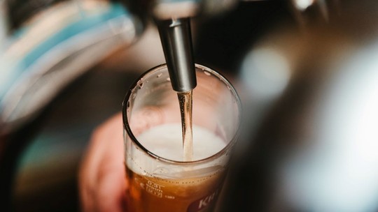 Qual é a diferença entre chopp e cerveja: confira