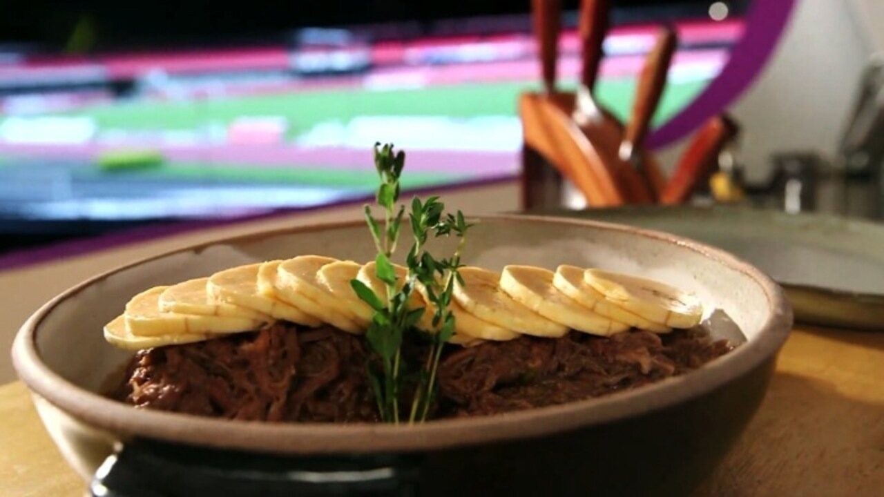 Barreado: veja como fazer a verdadeira receita paranaense | Receitas