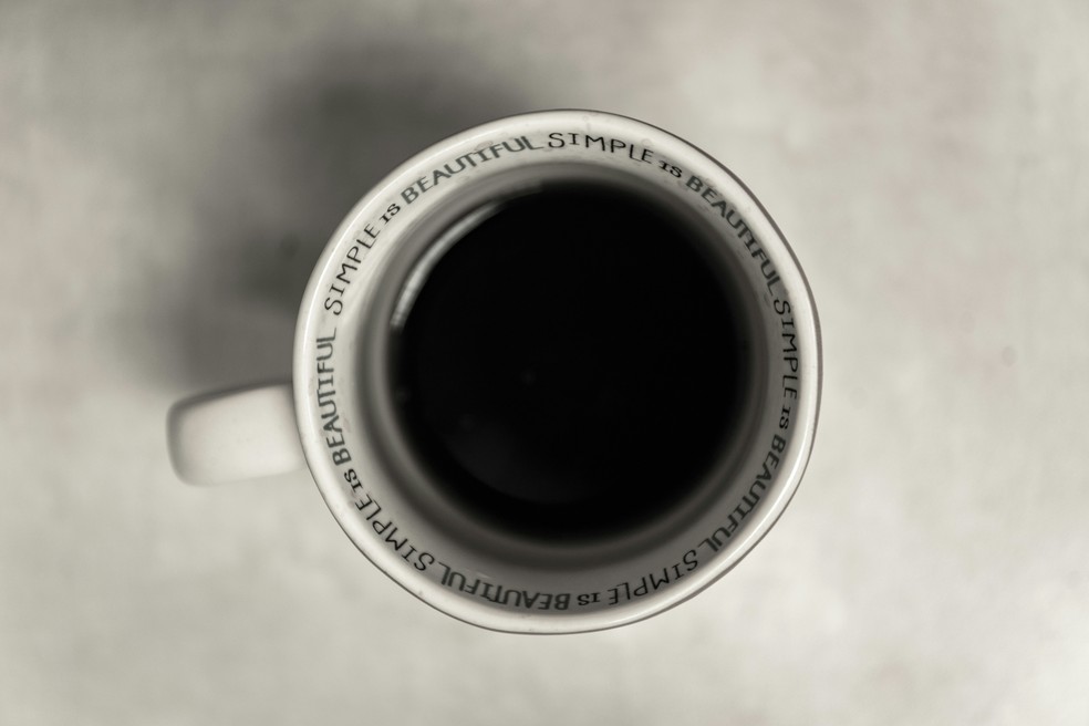 Consumo excessivo de café pode trazer riscos à saúde — Foto: Unsplash