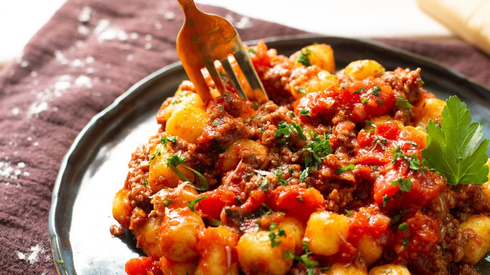 Nhoque ao Molho Sugo para o almoço de domingo
