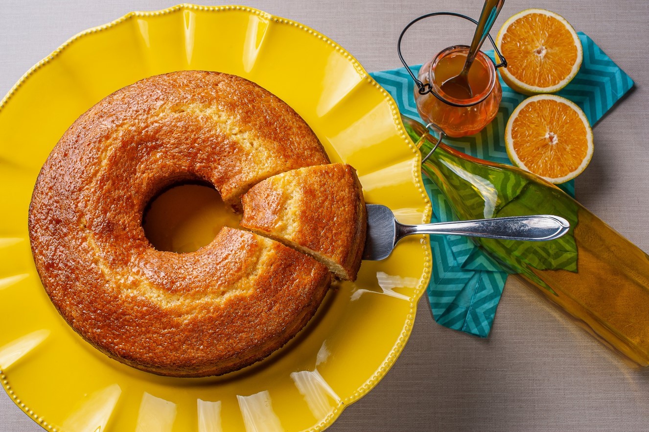 Bolo de Laranja com Calda Gostoso