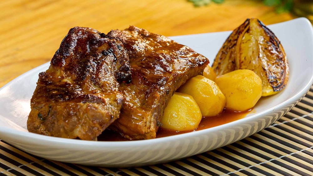 Costelinha de porco: aprenda 10 receitas para fugir da mesmice