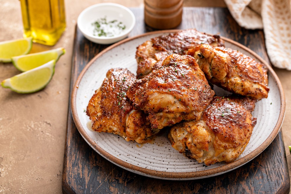 Que tal preparar um frango gostoso e saudável? Aprenda uma receita saborosa na #AirFryerBritânia!