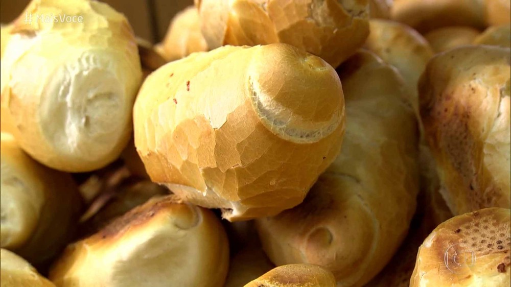 Quantas calorias tem um pão francês? Saiba curiosidades sobre o alimento