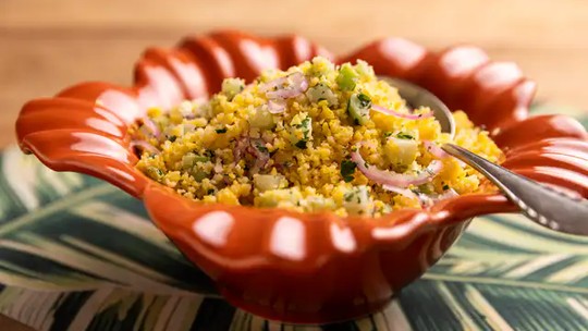 Cuscuz de milho com chuchu