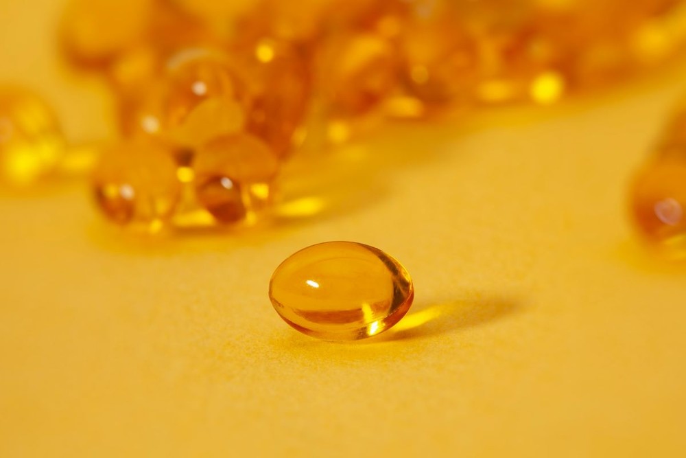 Vitamina D: pra que serve, em que alimentos encontrar e quando suplementar