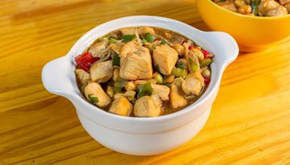 Prepare um frango xadrez é um prato de origem chinesa. Receita!, Receitas