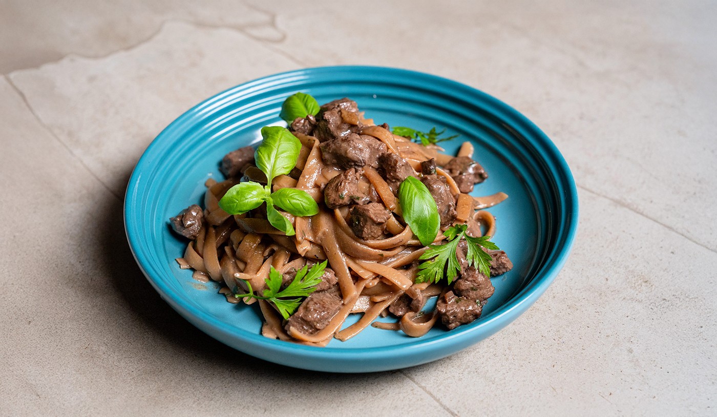 Tagliatelle com filé mignon e funghi Porcini | Receitas